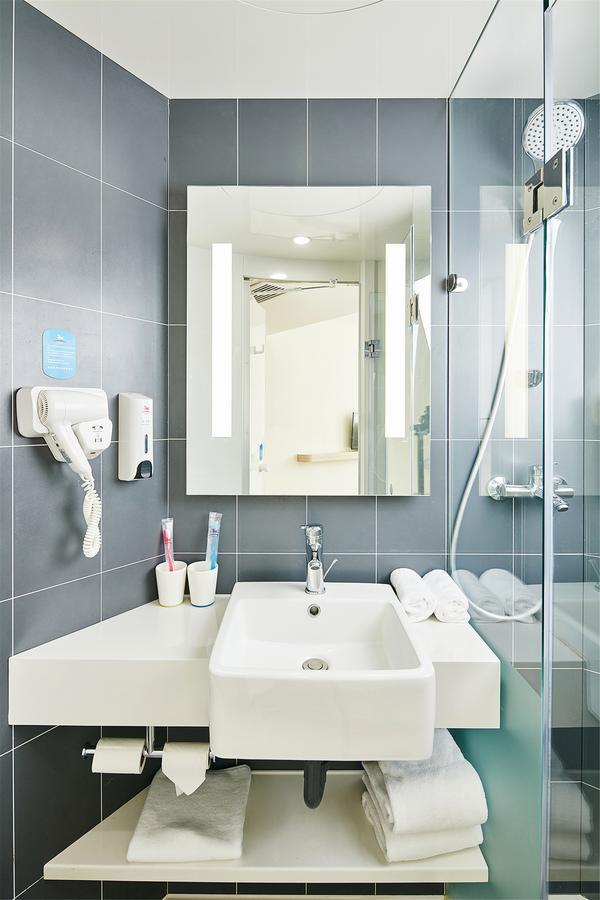 Hanting Hotel Shanghai Hongqiao National Exhibition Center Jidi Road מראה חיצוני תמונה
